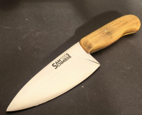 Chefkochmesser "Mini" mit Eichenholzgriff Chefkochmesser "Mini" mit Eichenholzgriff