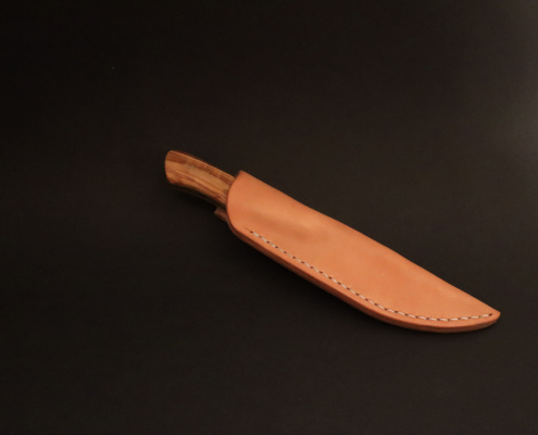 Steakmesser in Lederscheide