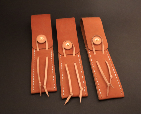 Steakmesser in Lederscheide