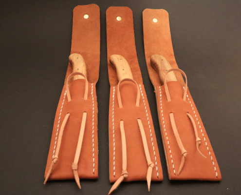 Steakmesser in Lederscheide