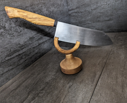 Santoku mit Olivenholzgriff